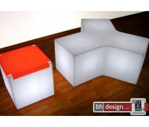 Ypsilon Designer Sitzelement